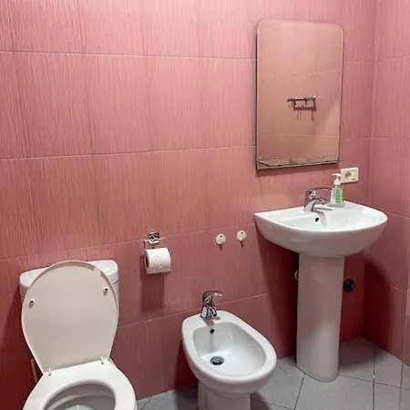 Elegant Rose Center Oasis