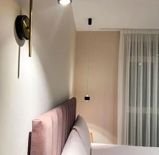 Апартаменты Elegant Rose Center Oasis *